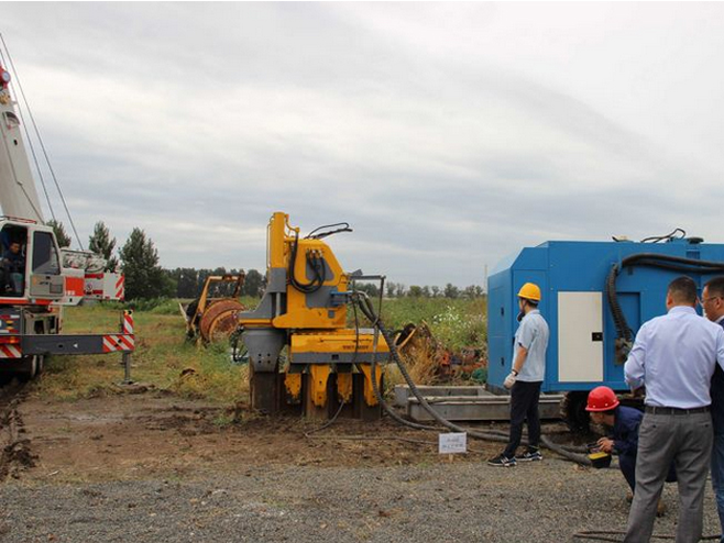 �ְ�׮��ѹ��